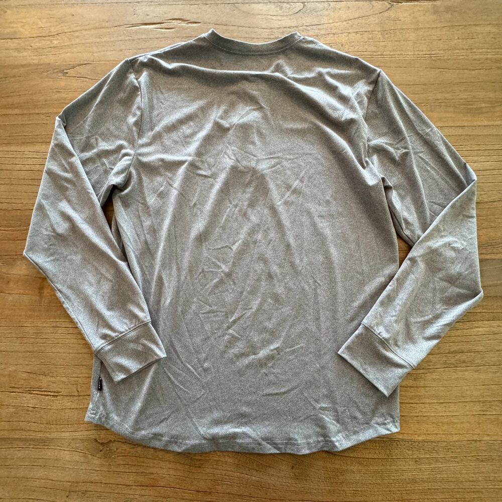 Reef Men's Long Sleeve Henley - Size M - Picture 3 of 5